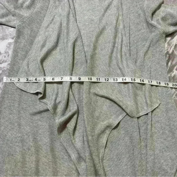WHITE HOUSE BLACK MARKET Open Style Silver Knit Cardigan Sweater Women's Size M - Picture 5 of 9